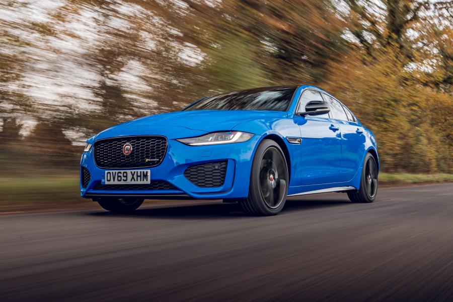  Jaguar XE R-Dynamic Reims Edition 2020 года  (UK) (фото 2 из 84)